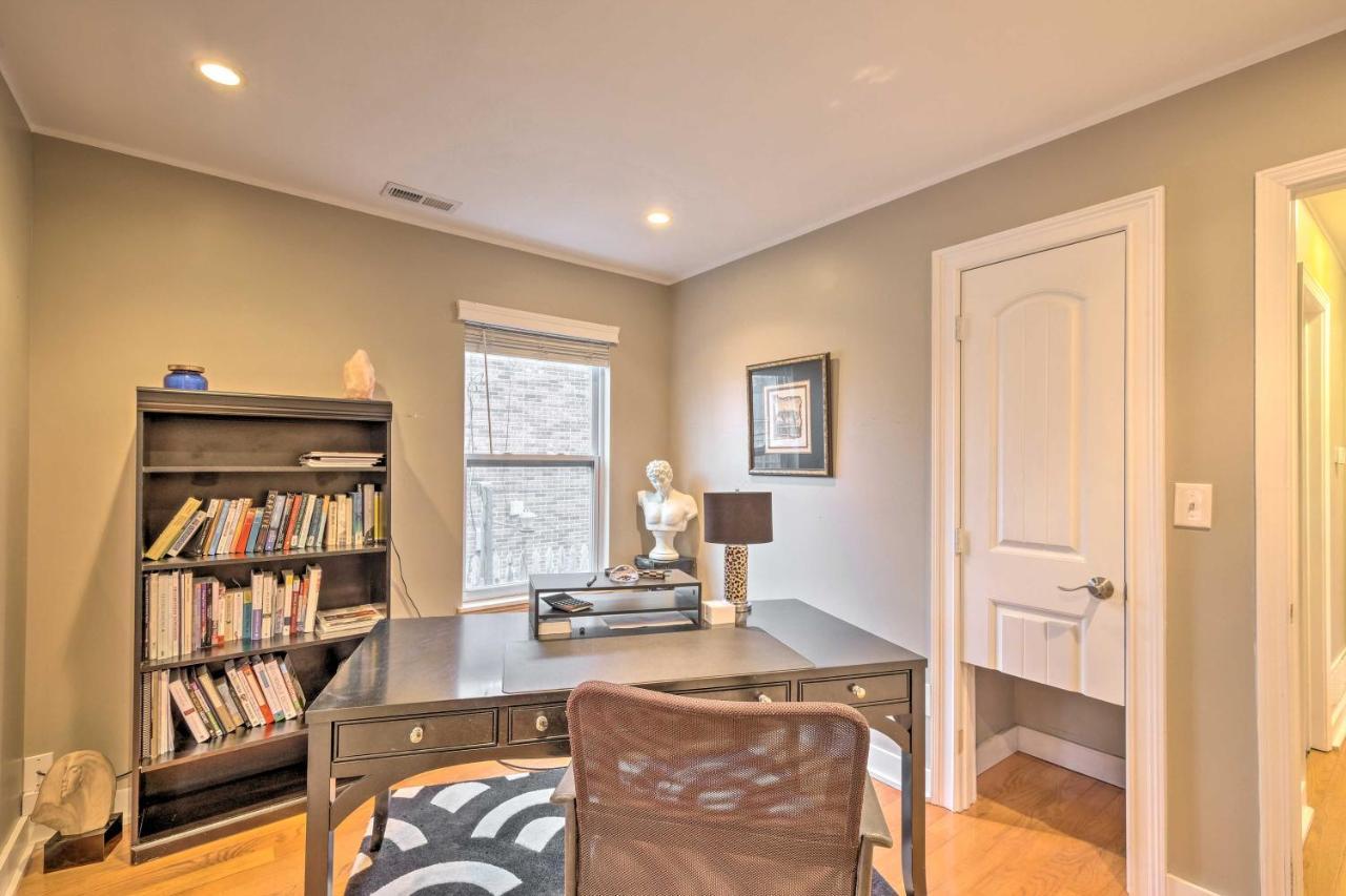 Luxe Lyndon Less Than 11 Mi To Dtwn Louisville! Holiday home Louisville